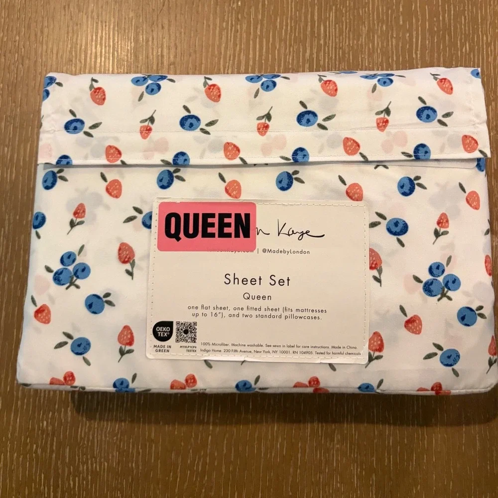 London Kaye Queen Sheet Set Strawberry Blueberry Americana Microfiber New 4 Pc